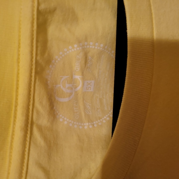 NWOT 5X GLITZY GIRL BOUTIQUE "NO ONE LIKES A SHADY BEACH" YELLOW TSHIRT - Picture 3 of 3